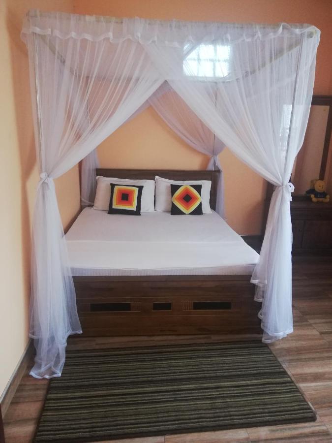 Nisadi Villa Бентота Екстериор снимка